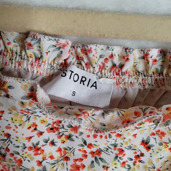 STORIA Small Smocked Square Neck BellSleeve FallVibe Sexy scrunched Elastic - Picture 3 of 16